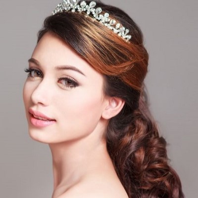 BEST WEDDING HAIRDRESSERS IN WANTAGE BEST WEDDING HAIRDRESSERS IN WANTAGE