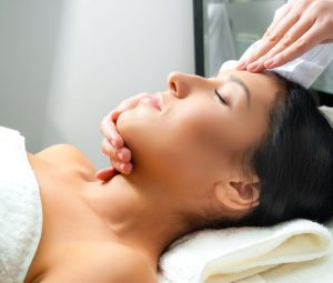 Luxury Decleor Facials from Segais Beauty Salons in salon Wantage